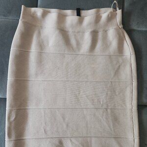 BCBG Max Azria beige bandage skirt m